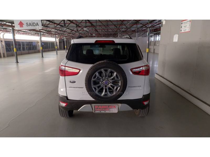 FORD - ECOSPORT - 2015/2016 - Branca - R$ 59.999,00
