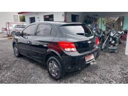CHEVROLET - ONIX - 2014/2015 - Preta - R$ 43.900,00