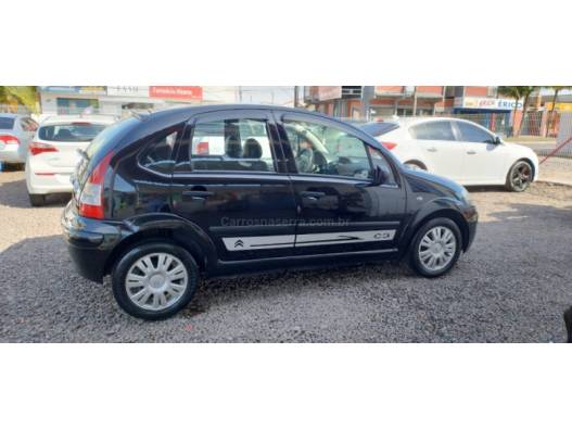 CITROËN - C3 - 2010/2011 - Preta - R$ 25.000,00
