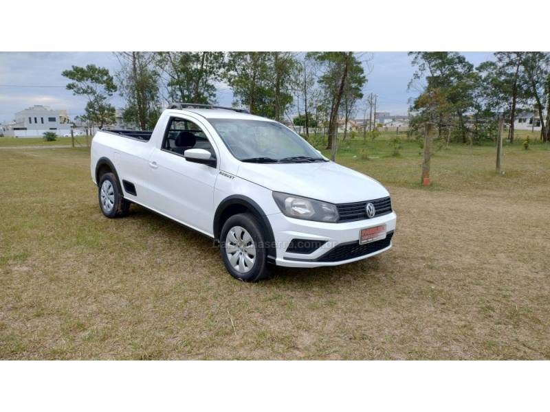 VOLKSWAGEN - SAVEIRO - 2017/2018 - Branca - R$ 55.000,00