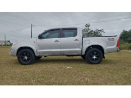 TOYOTA - HILUX - 2010/2010 - Prata - R$ 90.000,00