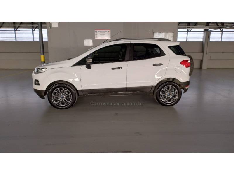 FORD - ECOSPORT - 2015/2016 - Branca - R$ 59.999,00