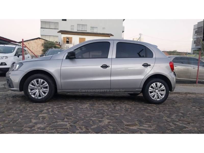 VOLKSWAGEN - GOL - 2017/2018 - Cinza - R$ 44.900,00
