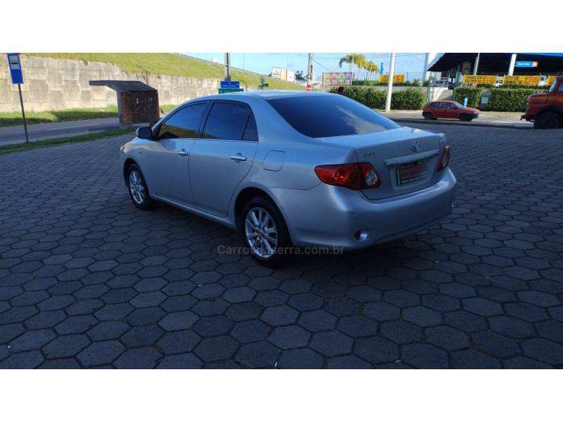 TOYOTA - COROLLA - 2009/2010 - Prata - R$ 58.900,00