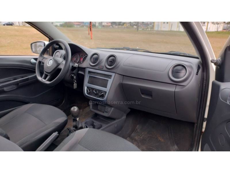 VOLKSWAGEN - SAVEIRO - 2017/2018 - Branca - R$ 55.000,00
