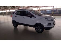 FORD - ECOSPORT - 2015/2016 - Branca - R$ 59.999,00
