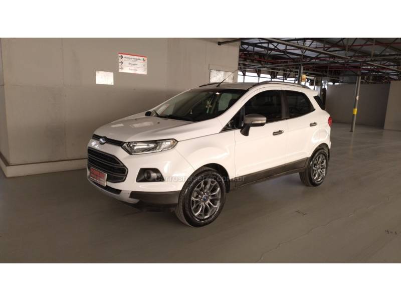FORD - ECOSPORT - 2015/2016 - Branca - R$ 59.999,00