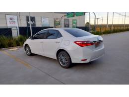 TOYOTA - COROLLA - 2016/2017 - Branca - R$ 92.900,00