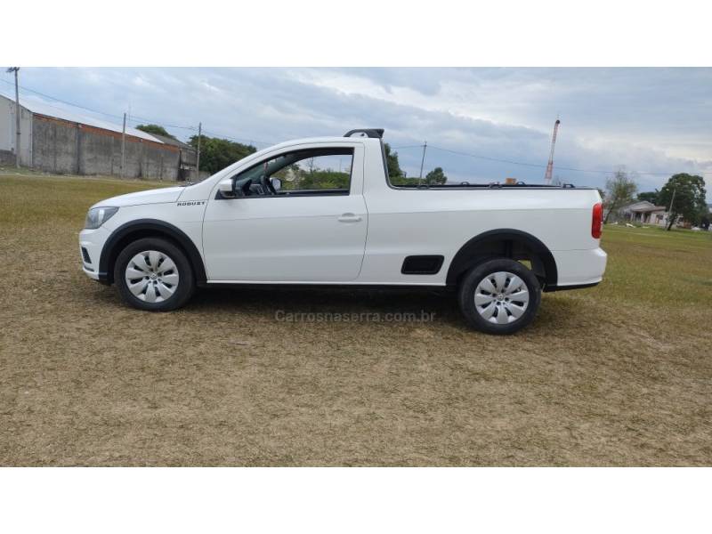 VOLKSWAGEN - SAVEIRO - 2017/2018 - Branca - R$ 55.000,00