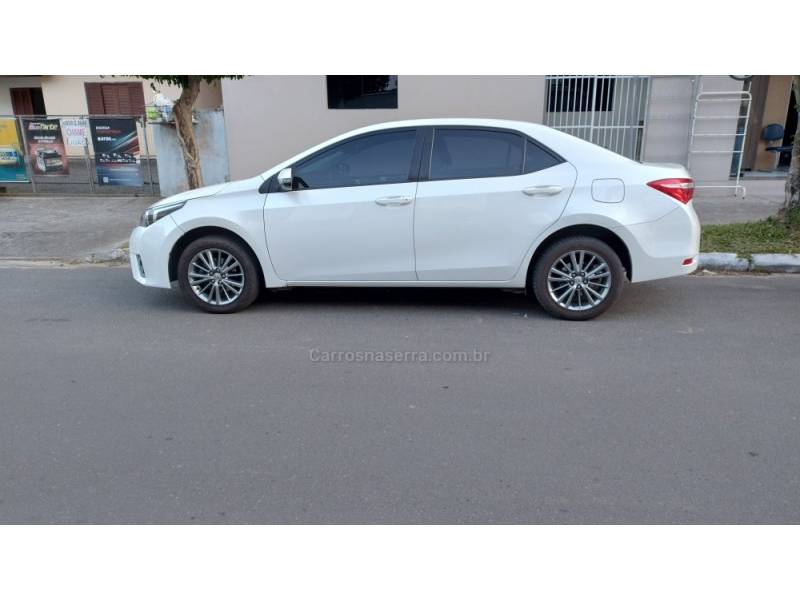 TOYOTA - COROLLA - 2016/2017 - Branca - R$ 92.900,00