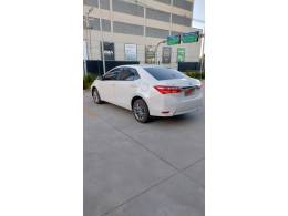 TOYOTA - COROLLA - 2016/2017 - Branca - R$ 92.900,00