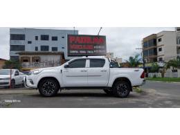 TOYOTA - HILUX - 2020/2020 - Branca - R$ 190.000,00