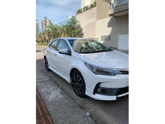 TOYOTA - COROLLA - 2018/2018 - Branca - R$ 110.000,00