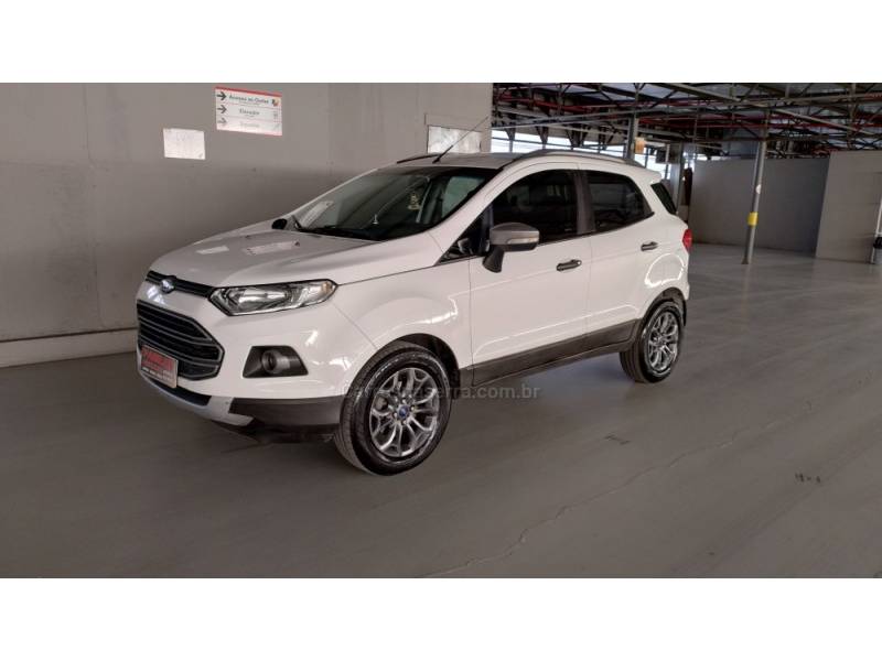FORD - ECOSPORT - 2015/2016 - Branca - R$ 59.999,00