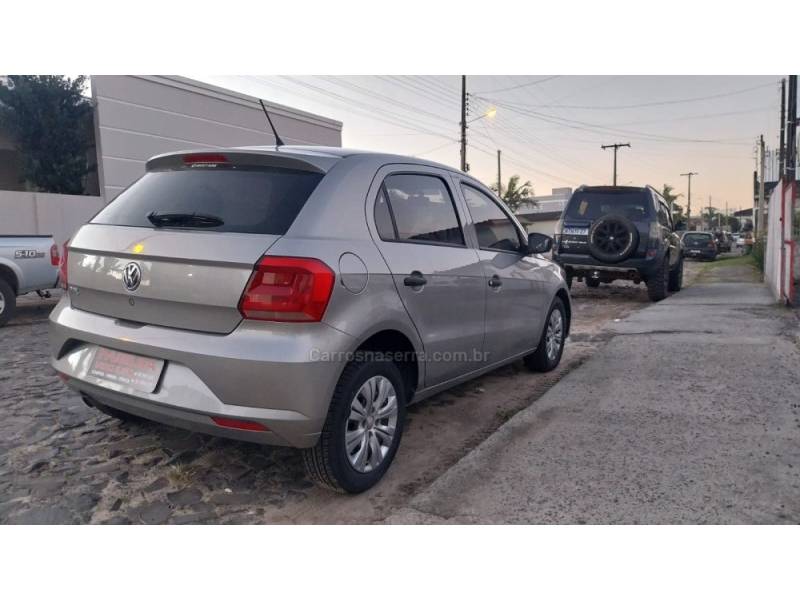 VOLKSWAGEN - GOL - 2017/2018 - Cinza - R$ 44.900,00