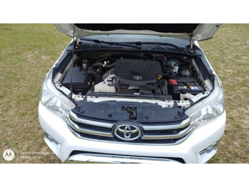 TOYOTA - HILUX - 2020/2020 - Branca - R$ 190.000,00