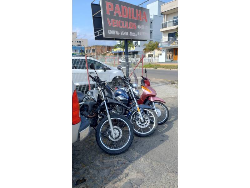 HONDA - BIZ 100 - 2014/2014 - Rosa - R$ 10.000,00