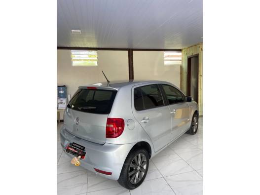 VOLKSWAGEN - FOX - 2012/2013 - Prata - R$ 37.000,00