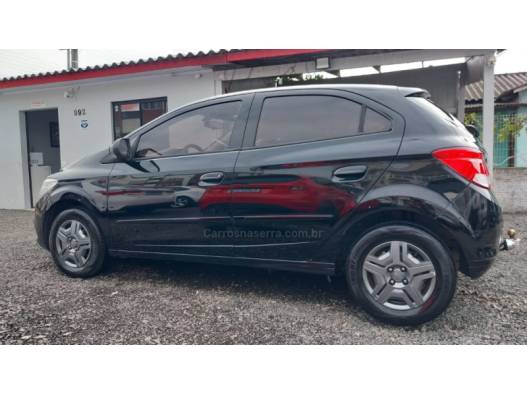 CHEVROLET - ONIX - 2014/2015 - Preta - R$ 43.900,00