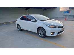 TOYOTA - COROLLA - 2016/2017 - Branca - R$ 92.900,00