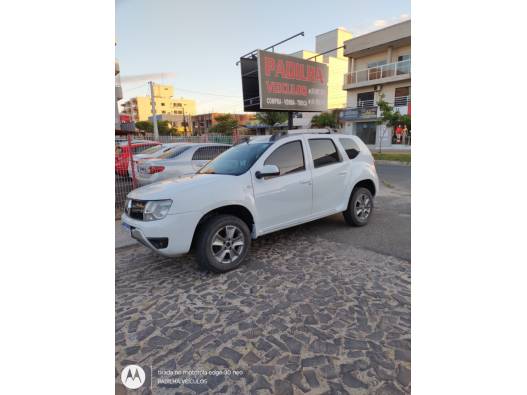 RENAULT - DUSTER - 2015/2016 - Branca - R$ 55.000,00